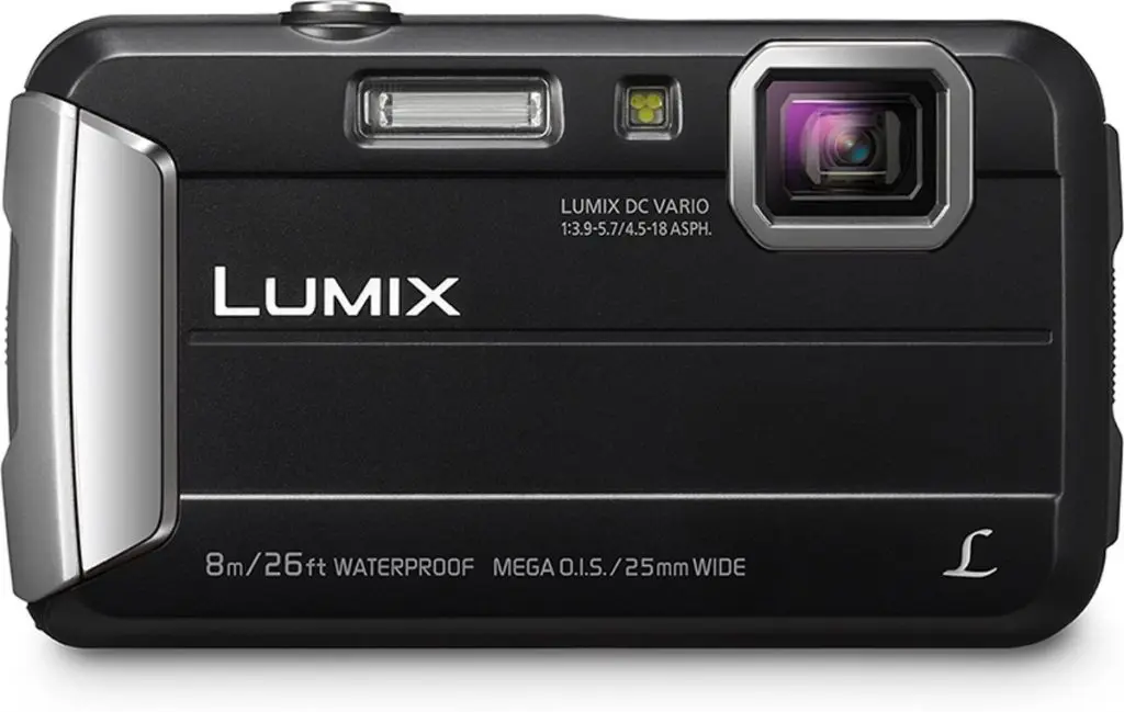 Panasonic Lumix DMC-FT30 review waterproof camera